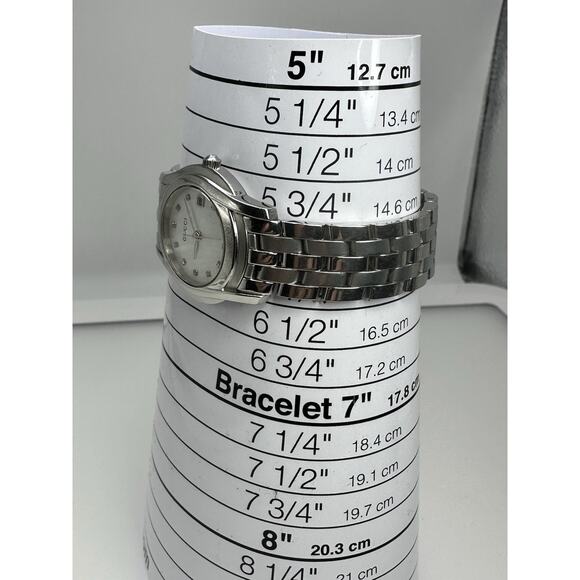 Gucci 5500L Stainless Steel & Diamonds Mother of Pearl Watch Ladies Classic! - Picture 6 of 10